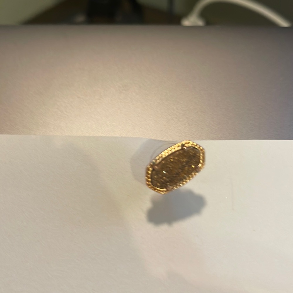 One Kendra Scott Rose Gold Stud earring